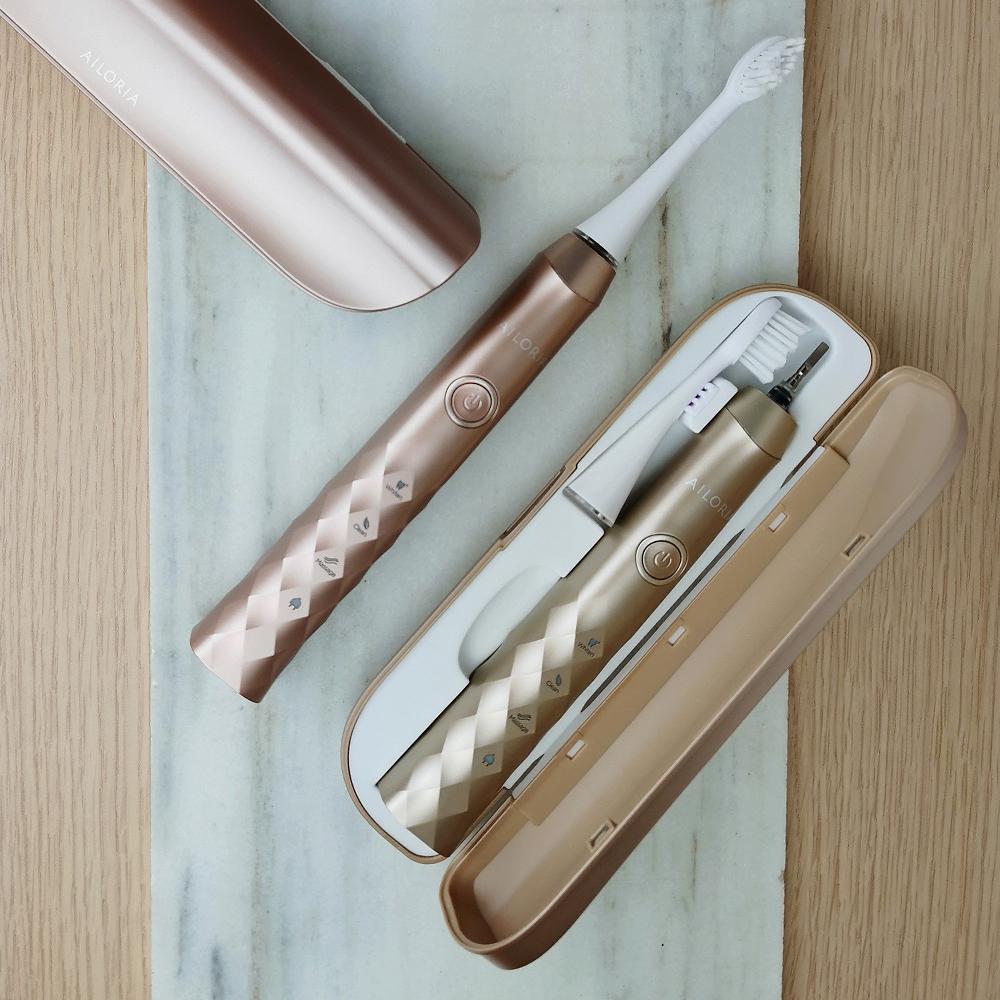 QVC AILORIA Spazzolino sonico Shine Bright USb + testina di ricambio Offerta migliore