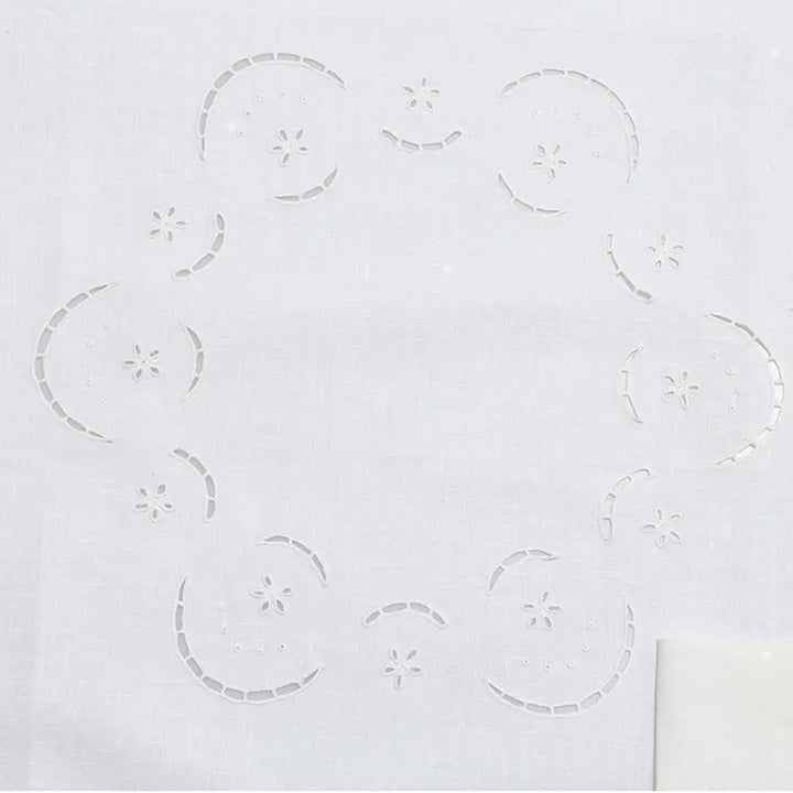 Zenoni & ColombiTovaglia da the + 4 tovaglioli ricamati 100% Cotone variante Elide Online